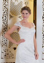 Load image into Gallery viewer, White Rose Bridal - Primrose